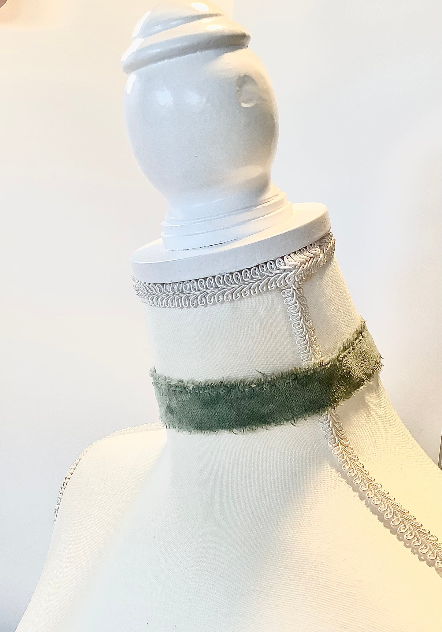 Sage Choker