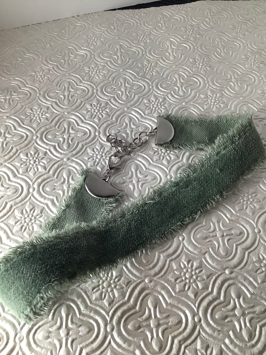 Sage Choker