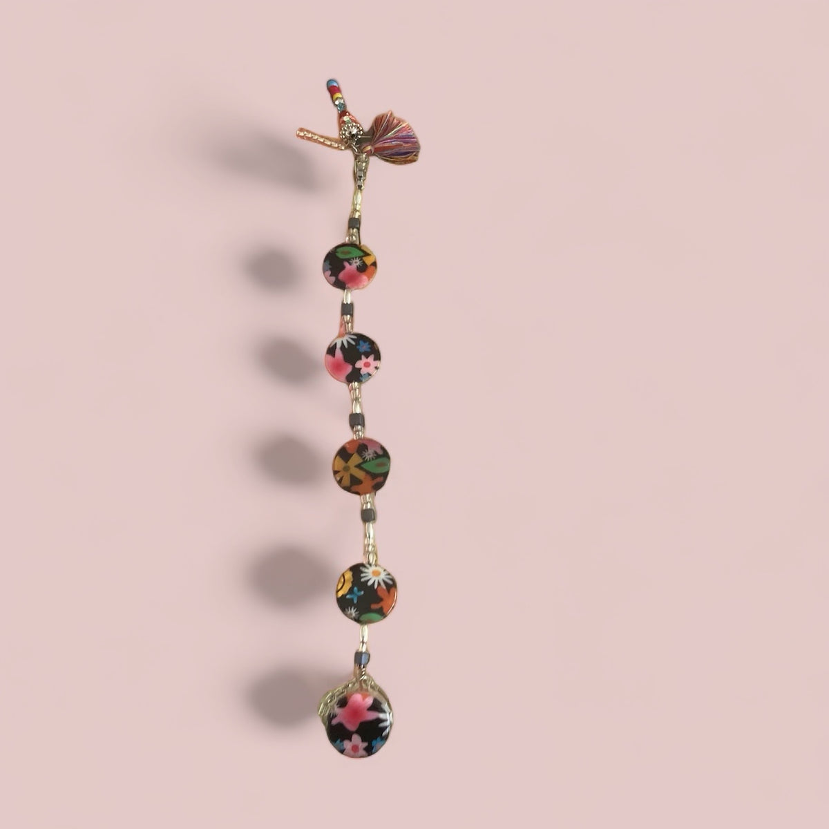 Happy Daisy’s Beaded Bookmark